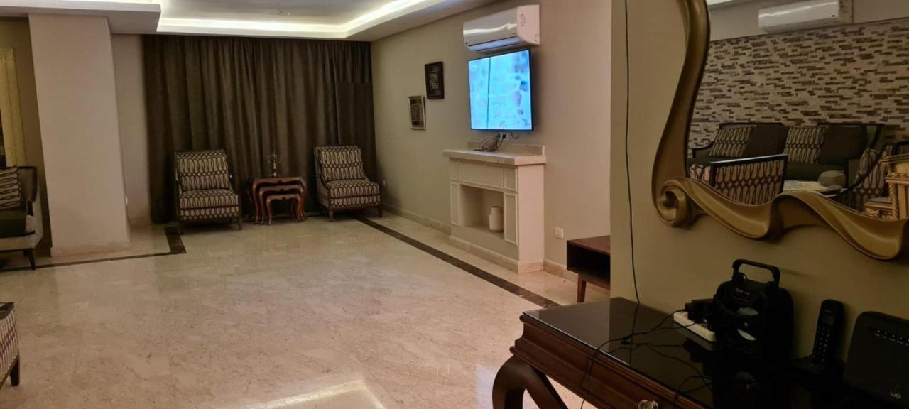 Spacious Executive Luxury Apartment With Balcony El El Cairo Exterior foto